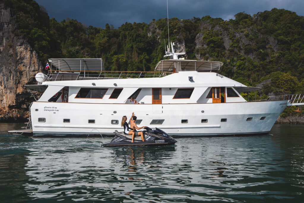 SIAM PRINCESS 70FT MOTOR YACHT
