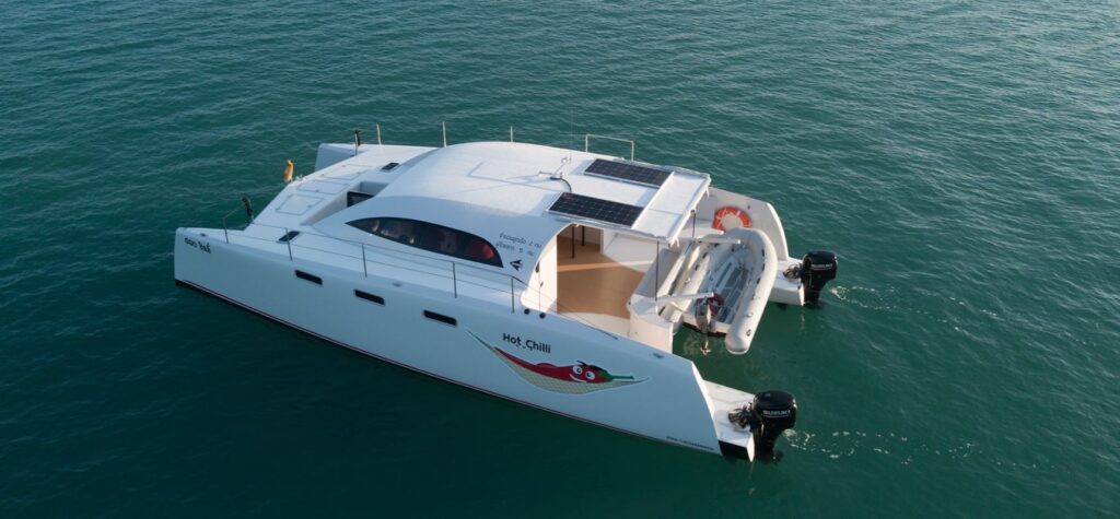 HOT CHILI MOTOR CATAMARAN